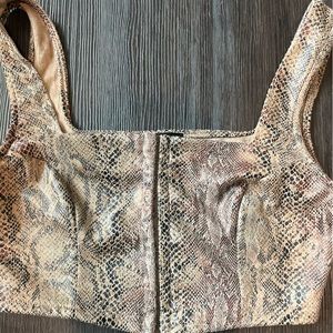Snake print crop top!